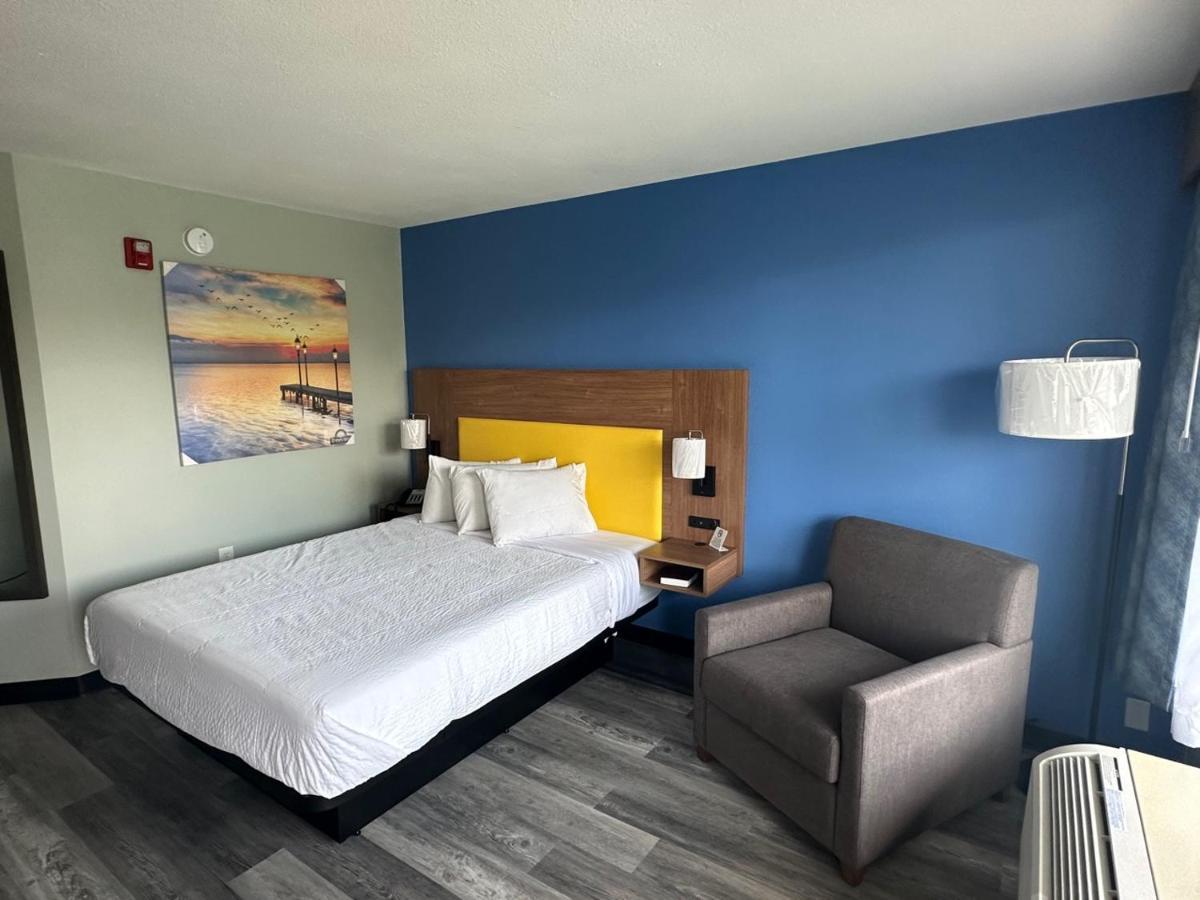 Days Inn & Suites By Wyndham Jennings Exteriör bild