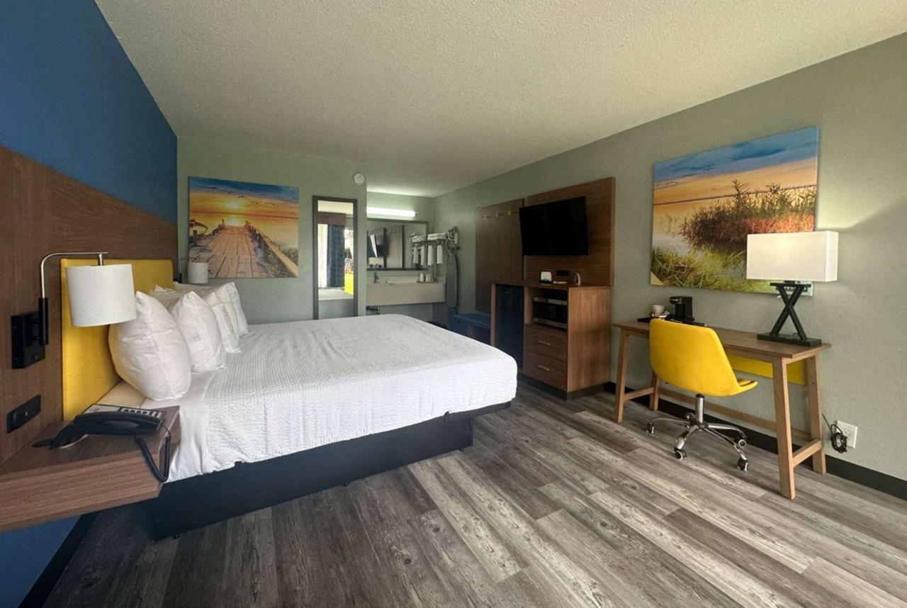 Days Inn & Suites By Wyndham Jennings Exteriör bild